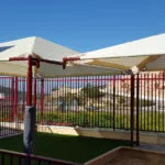 הצללה בגן ילדים מבט מהצד